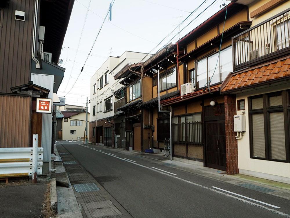 Ichii No Niwa 一棟貸切の古民家宿 櫟の庭 Takayama  Bagian luar foto